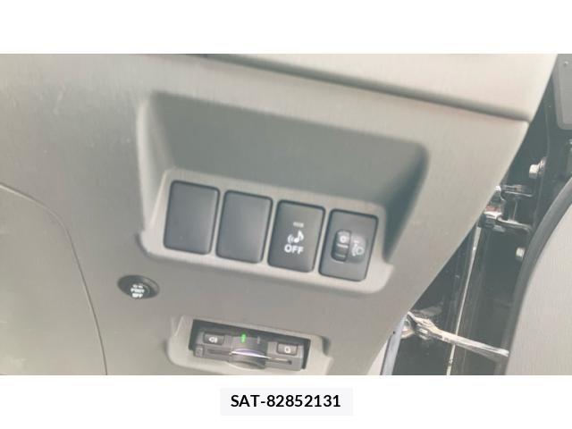 Toyota PRIUS ALPHA 2012-06 8745389-10