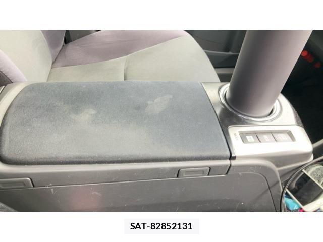 Toyota PRIUS ALPHA 2012-06 8745389-16