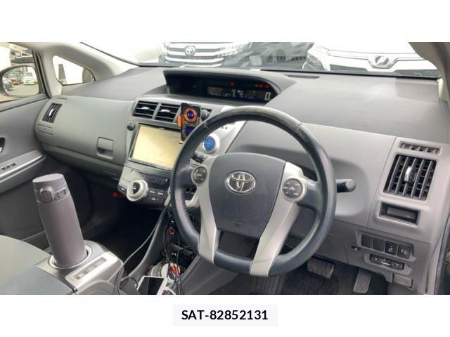 Toyota PRIUS ALPHA 2012-06 8745389-7