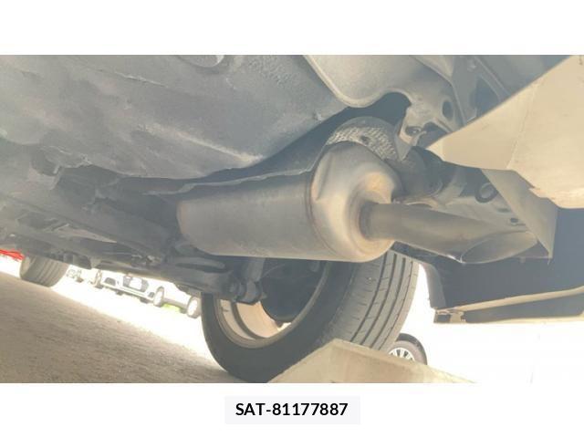 Toyota PRIUS ALPHA 2012-07 8745384-11