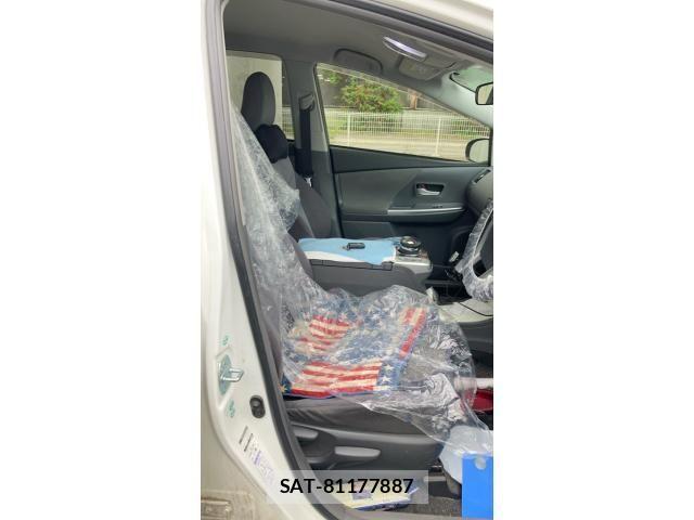 Toyota PRIUS ALPHA 2012-07 8745384-16