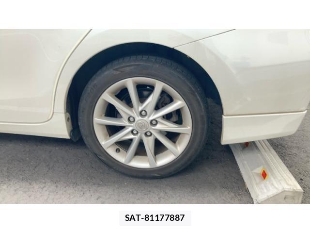 Toyota PRIUS ALPHA 2012-07 8745384-6