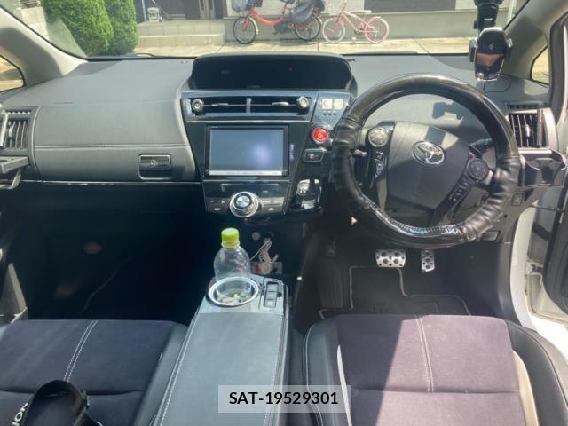 Toyota PRIUS ALPHA 2015-07 8745376-10
