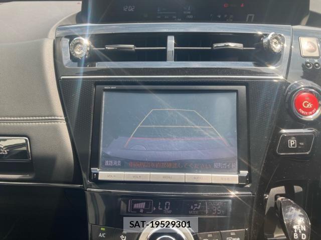 Toyota PRIUS ALPHA 2015-07 8745376-15