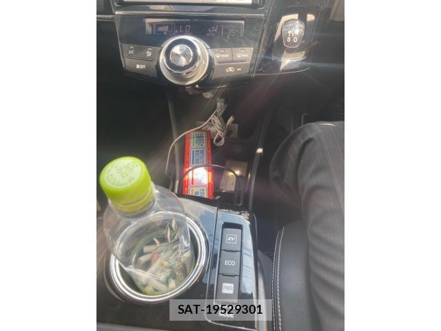 Toyota PRIUS ALPHA 2015-07 8745376-17