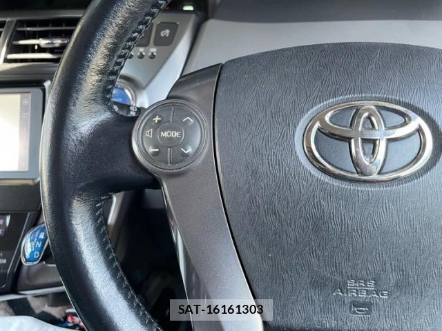 Toyota PRIUS ALPHA 2014-01 8745393-18