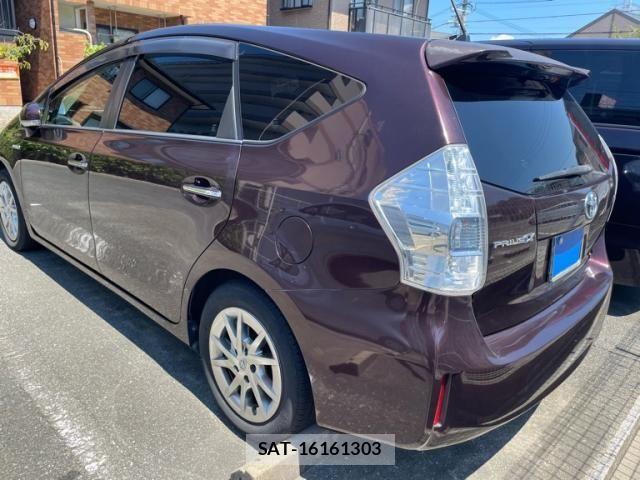 Toyota PRIUS ALPHA 2014-01 8745393-3