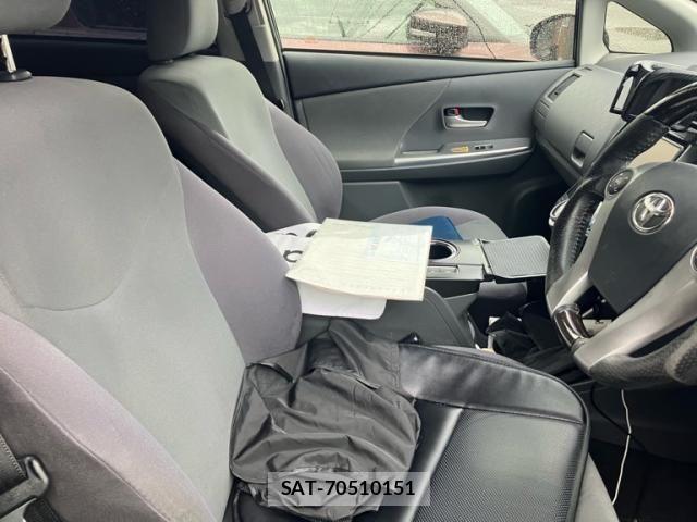 Toyota PRIUS ALPHA 2012-04 8745394-13