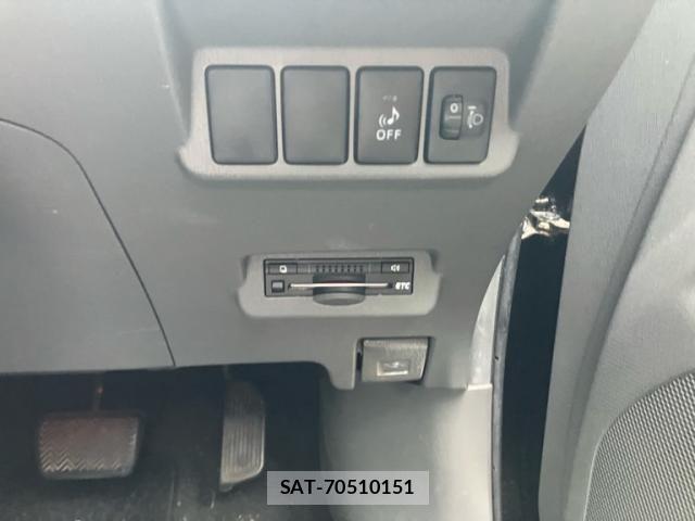 Toyota PRIUS ALPHA 2012-04 8745394-14