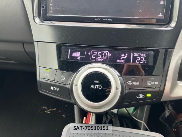 Toyota PRIUS ALPHA 2012-04 8745394-19