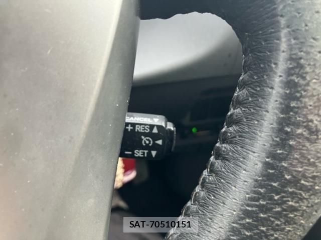 Toyota PRIUS ALPHA 2012-04 8745394-23