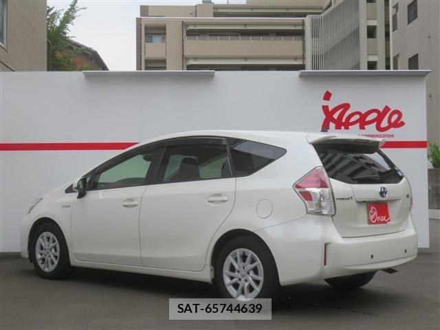 Toyota PRIUS ALPHA 2018-09 8745373-3