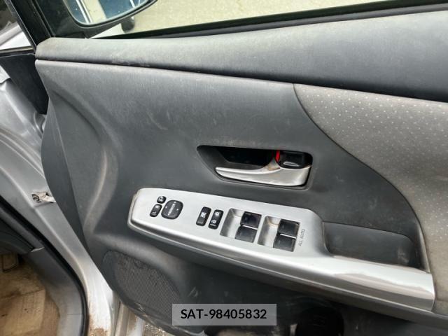 Toyota PRIUS ALPHA 2013-09 8797216-15