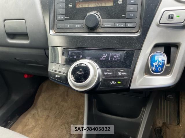 Toyota PRIUS ALPHA 2013-09 8797216-22