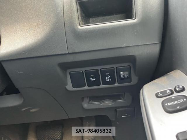 Toyota PRIUS ALPHA 2013-09 8797216-24