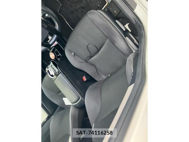 Toyota PRIUS ALPHA 2017-10 8797211-9