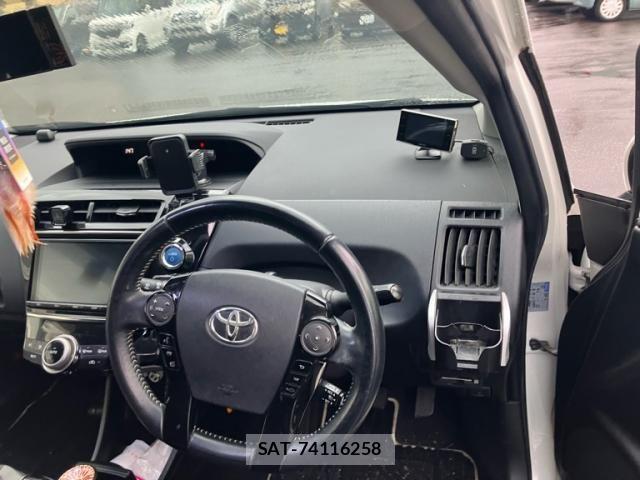 Toyota PRIUS ALPHA 2017-10 8797211-12