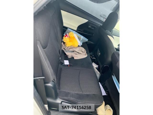 Toyota PRIUS ALPHA 2017-10 8797211-7