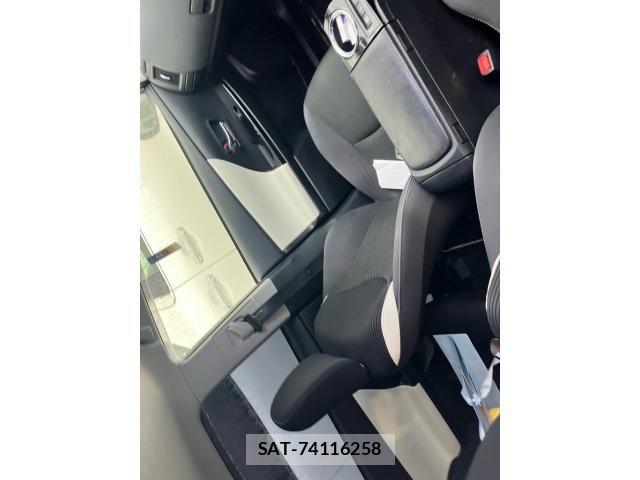 Toyota PRIUS ALPHA 2017-10 8797211-8