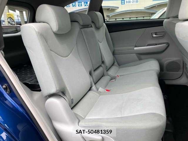 Toyota PRIUS ALPHA 2011-06 8797212-12