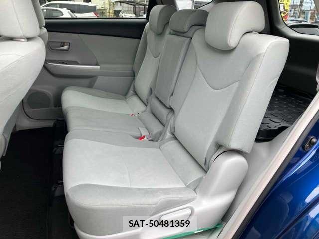 Toyota PRIUS ALPHA 2011-06 8797212-13