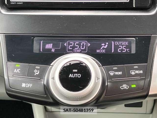 Toyota PRIUS ALPHA 2011-06 8797212-27