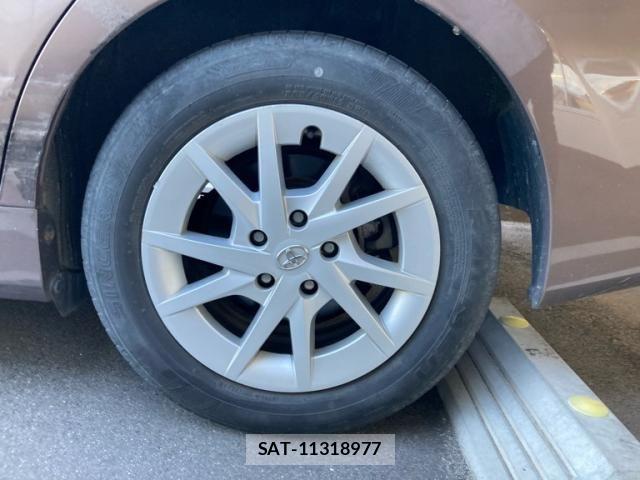Toyota PRIUS ALPHA 2018-05 8797210-4