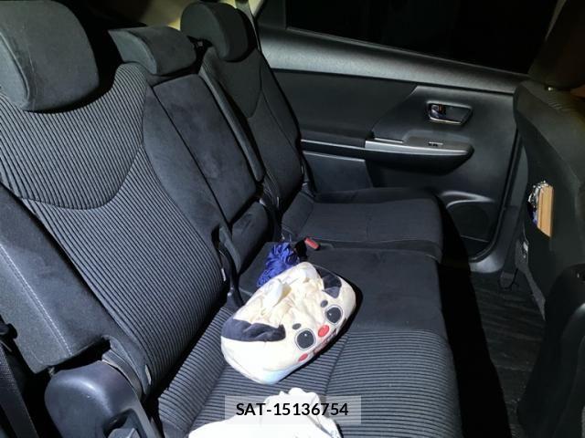 Toyota PRIUS ALPHA 2017-04 8797209-9