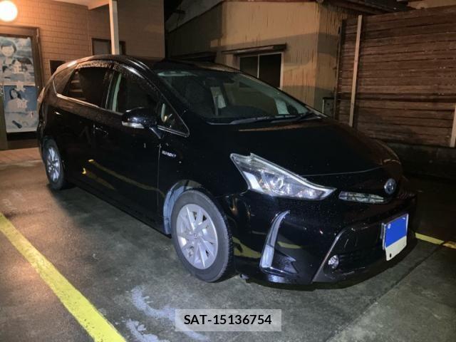 Toyota PRIUS ALPHA 2017-04 8797209-1