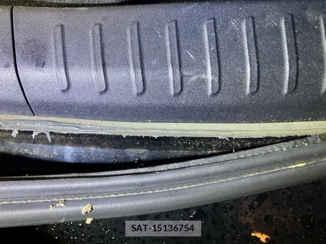 Toyota PRIUS ALPHA 2017-04 8797209-25