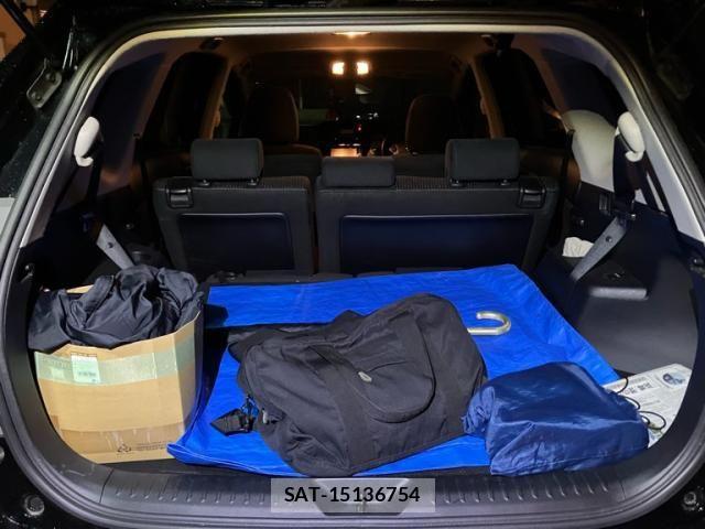 Toyota PRIUS ALPHA 2017-04 8797209-8
