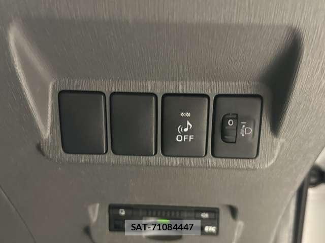 Toyota PRIUS ALPHA 2013-10 8797213-12