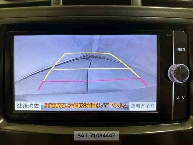 Toyota PRIUS ALPHA 2013-10 8797213-22