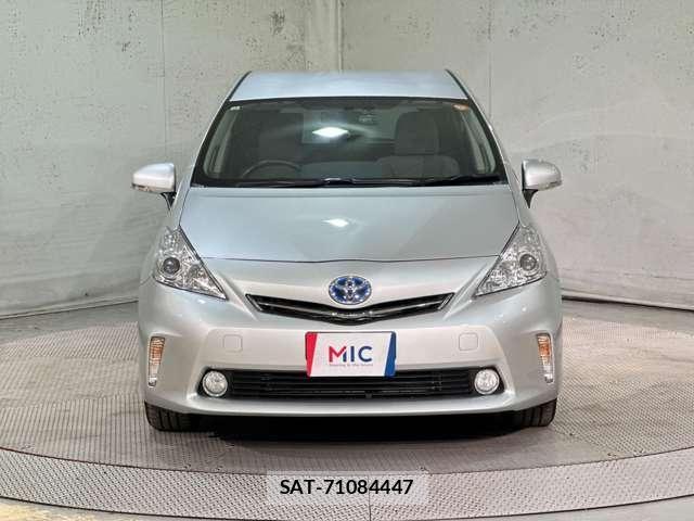 Toyota PRIUS ALPHA 2013-10 8797213-2