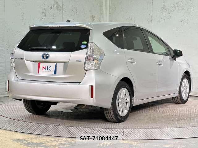 Toyota PRIUS ALPHA 2013-10 8797213-4