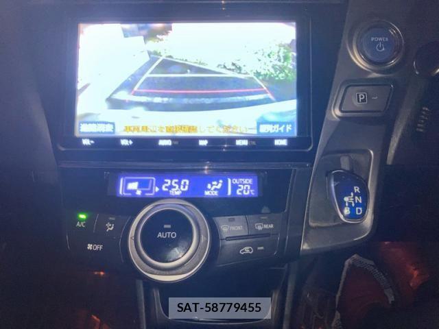 Toyota PRIUS ALPHA 2019-08 8797207-12