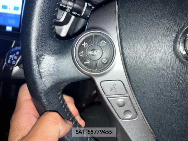 Toyota PRIUS ALPHA 2019-08 8797207-17