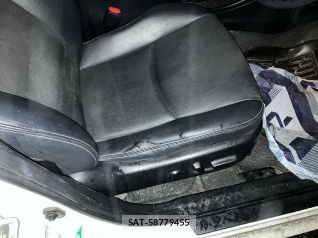 Toyota PRIUS ALPHA 2019-08 8797207-20