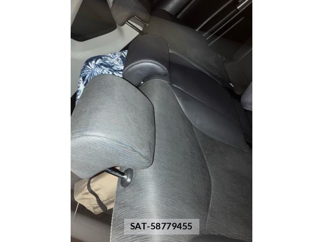 Toyota PRIUS ALPHA 2019-08 8797207-23