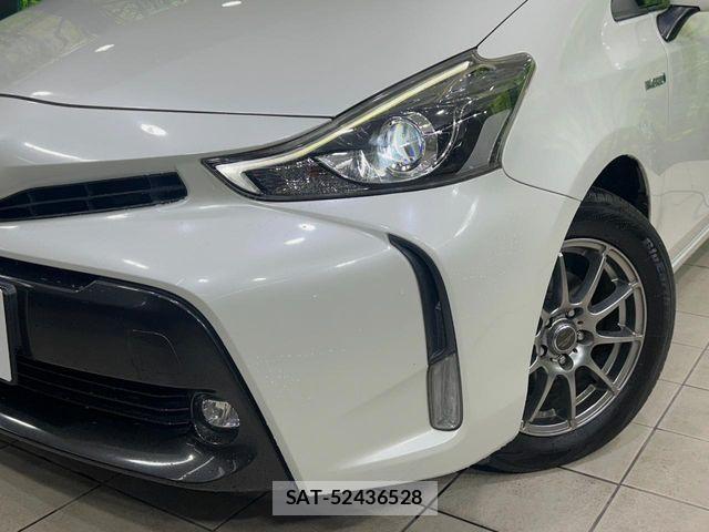 Toyota PRIUS ALPHA 2017-12 8797208-11