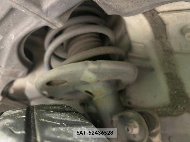 Toyota PRIUS ALPHA 2017-12 8797208-19