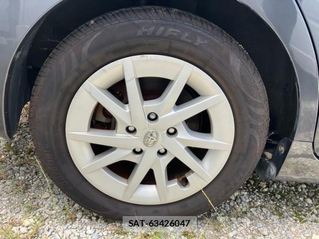 Toyota PRIUS ALPHA 2013-02 8797215-9