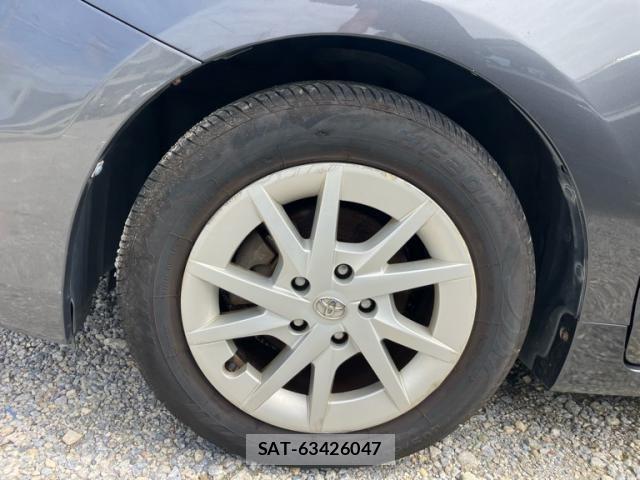 Toyota PRIUS ALPHA 2013-02 8797215-10