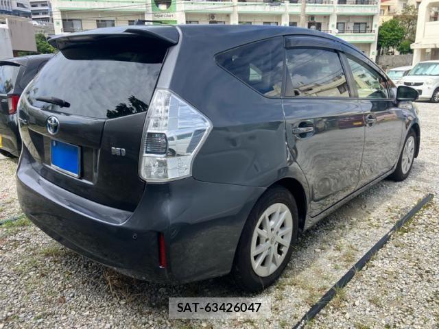 Toyota PRIUS ALPHA 2013-02 8797215-4