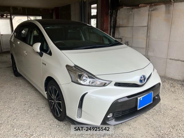 Toyota PRIUS ALPHA 2016-01 8831196-0