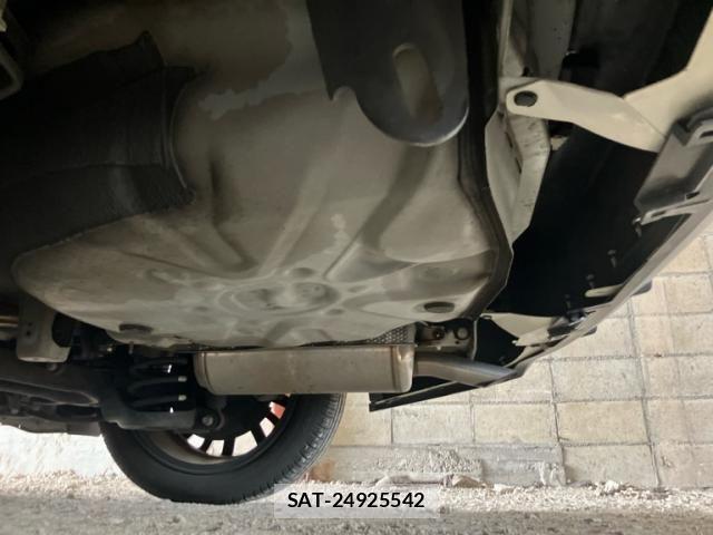 Toyota PRIUS ALPHA 2016-01 8831196-10