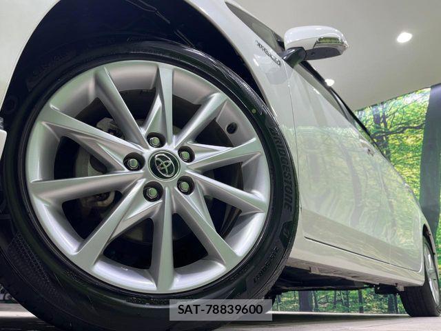Toyota PRIUS ALPHA 2015-05 8831197-13