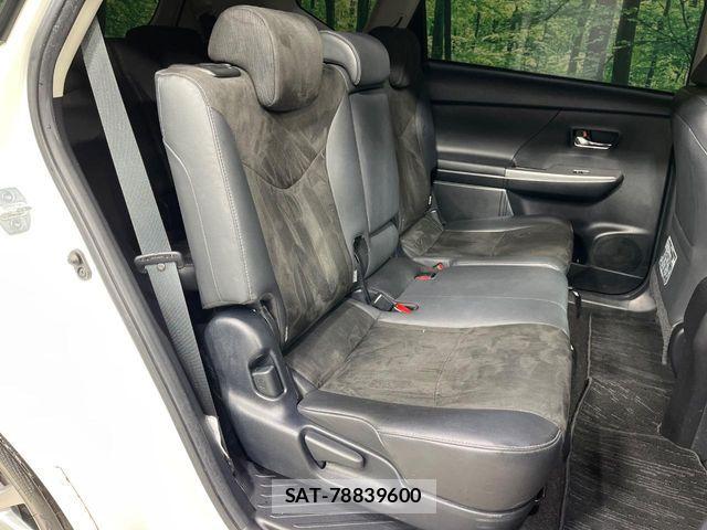 Toyota PRIUS ALPHA 2015-05 8831197-8