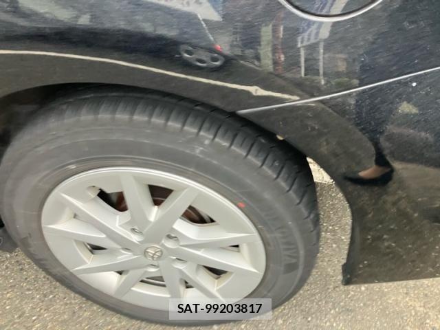 Toyota PRIUS ALPHA 2013-01 8831201-11
