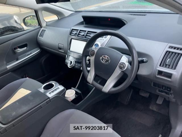 Toyota PRIUS ALPHA 2013-01 8831201-13